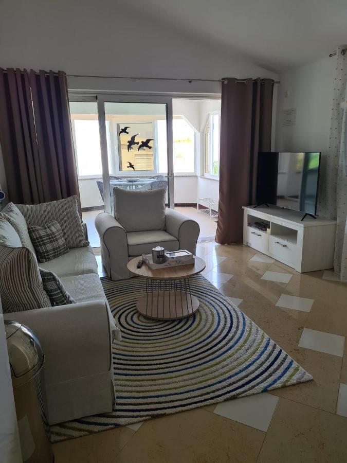 Apartmani Ruzmarin Vir Exteriör bild